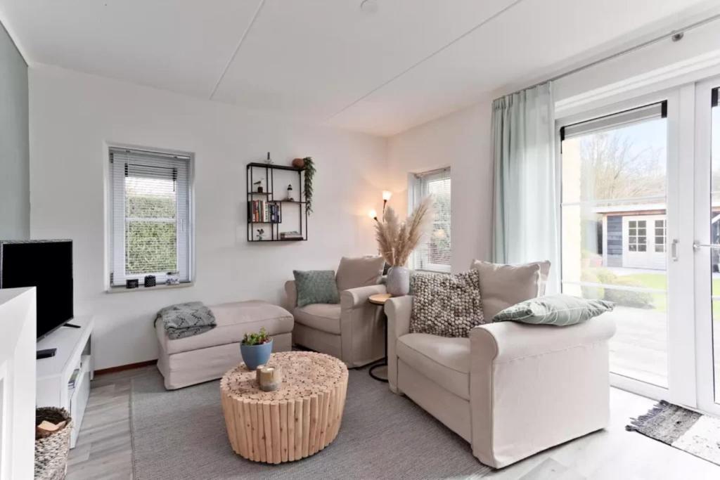 Vakantiehuis Met Luxe Tuin Dichtbij Het Strand Kamperland Ngoại thất bức ảnh