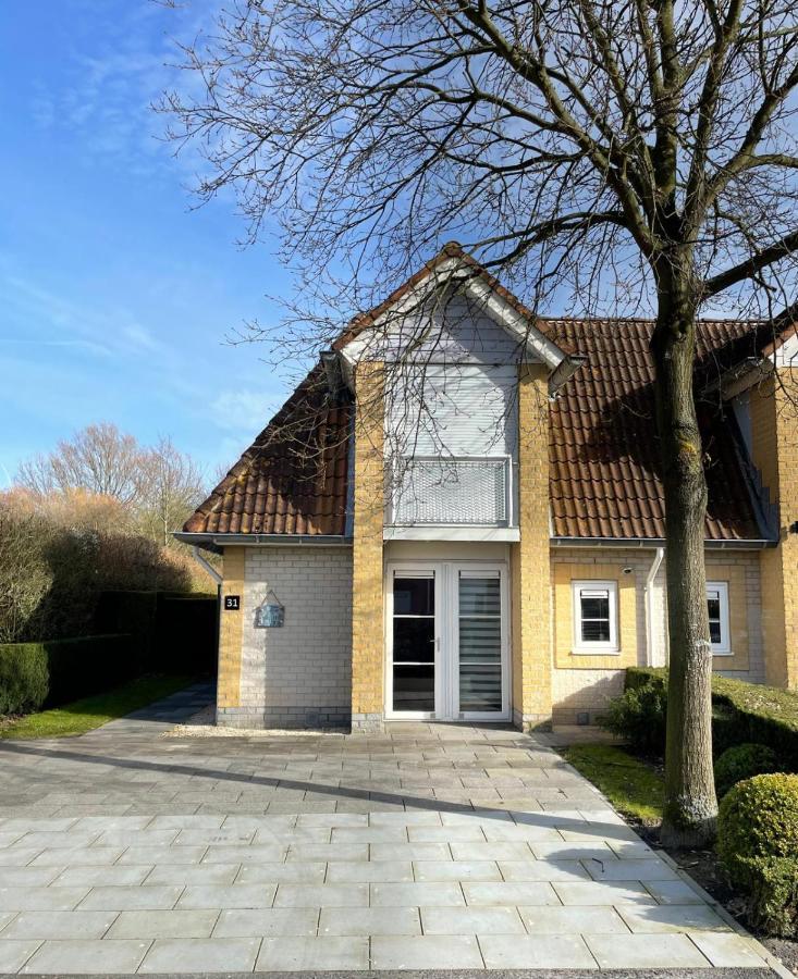 Vakantiehuis Met Luxe Tuin Dichtbij Het Strand Kamperland Ngoại thất bức ảnh